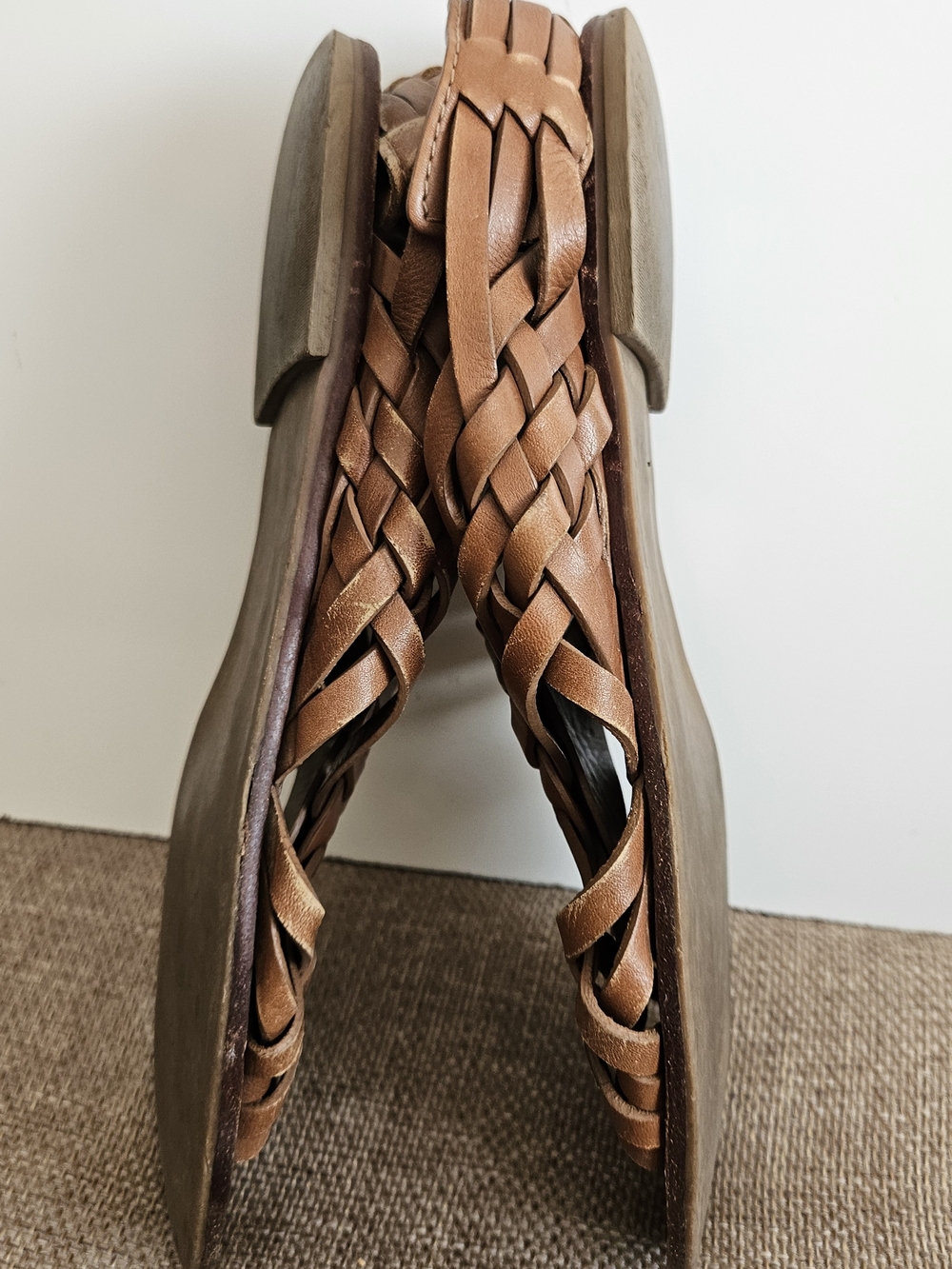 Tory Burch Woven Leather Sandals Brown. - Picture 7 of 9